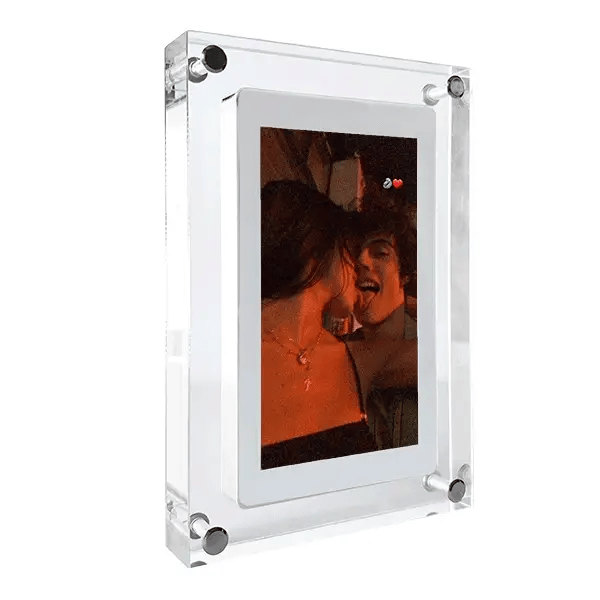 Supreme Device™ Digital Frame
