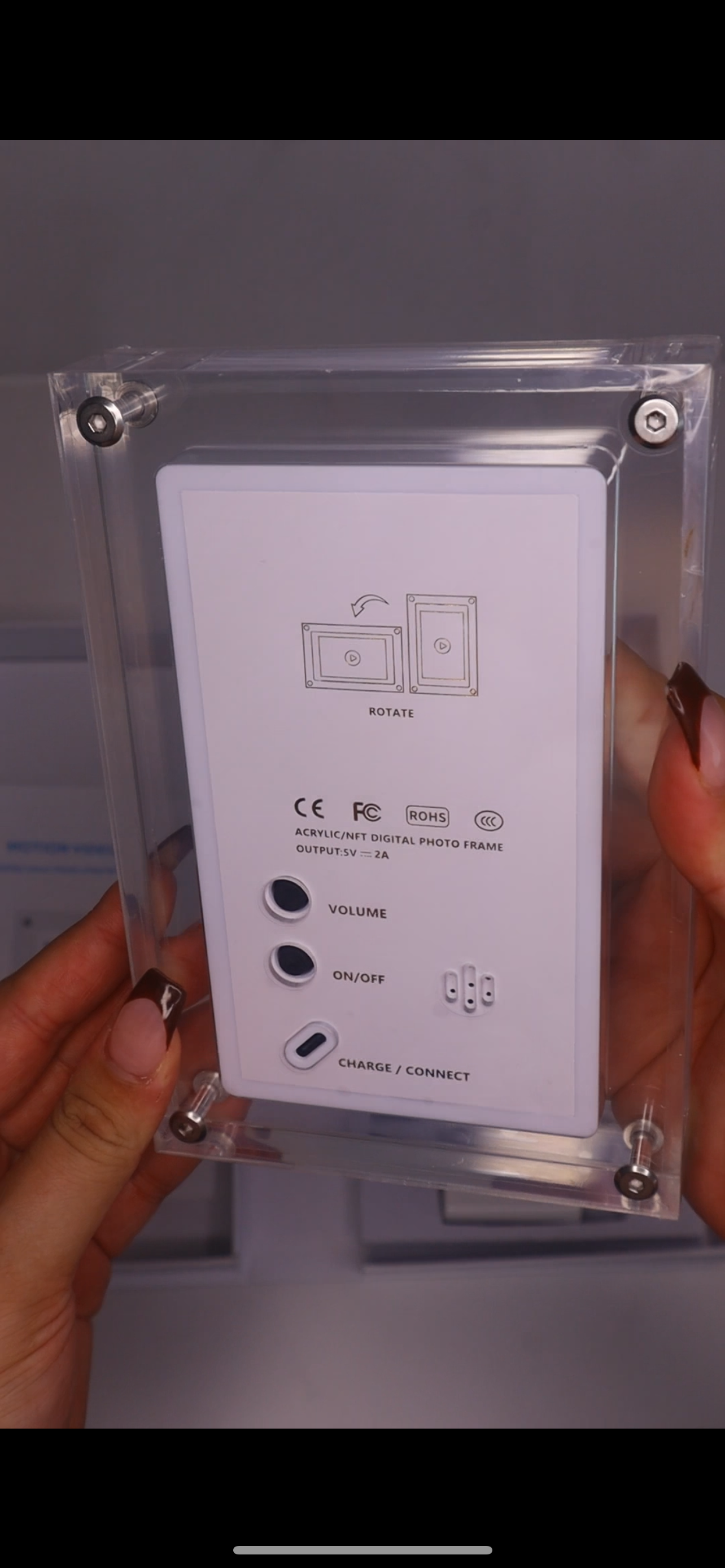 Supreme Device™ Digital Frame